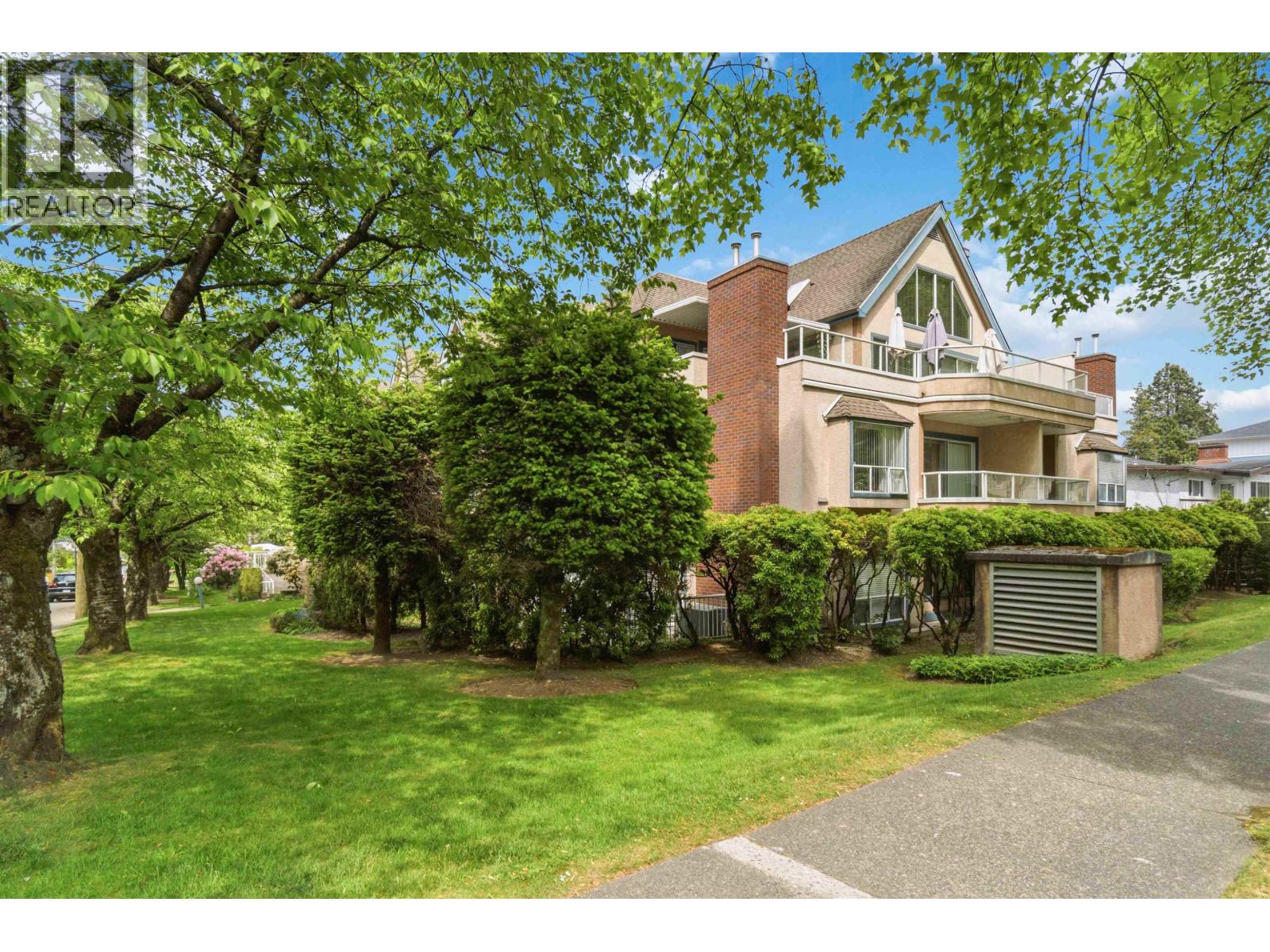 106 5568 Barker Avenue, Burnaby, British Columbia  V5H 2N9 - Photo 4 - R3124232