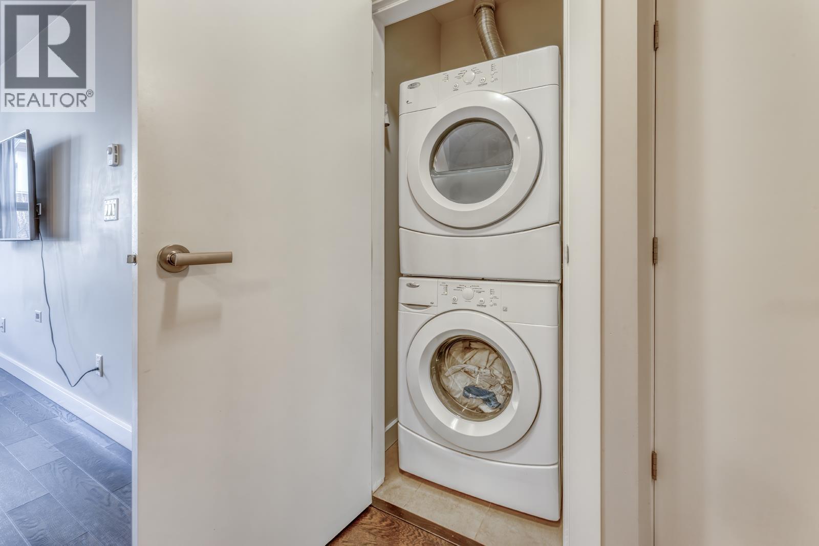 302 1182 W 16th Street, North Vancouver, British Columbia  V7P 0B3 - Photo 19 - R3124250