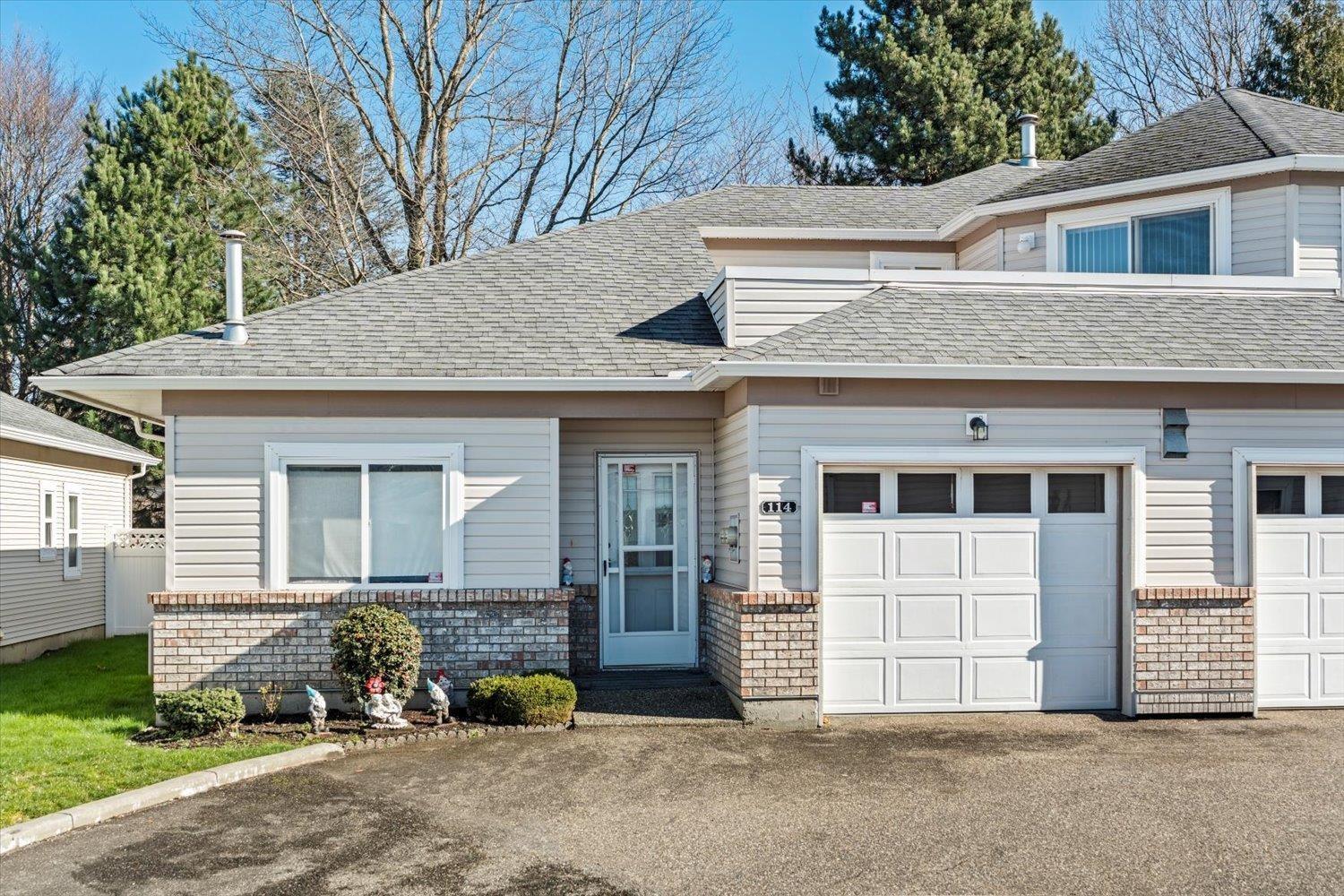 114 8485 Young Road, Chilliwack Proper South, Chilliwack, British Columbia  V2P 7Y7 - Photo 1 - R3093711