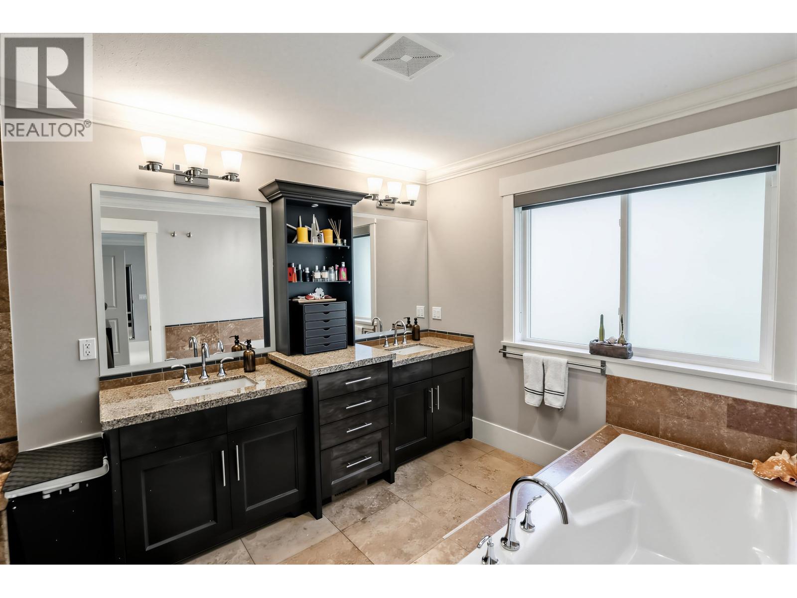 1376 Dyck Road, North Vancouver, British Columbia  V7K 1S2 - Photo 21 - R3124217