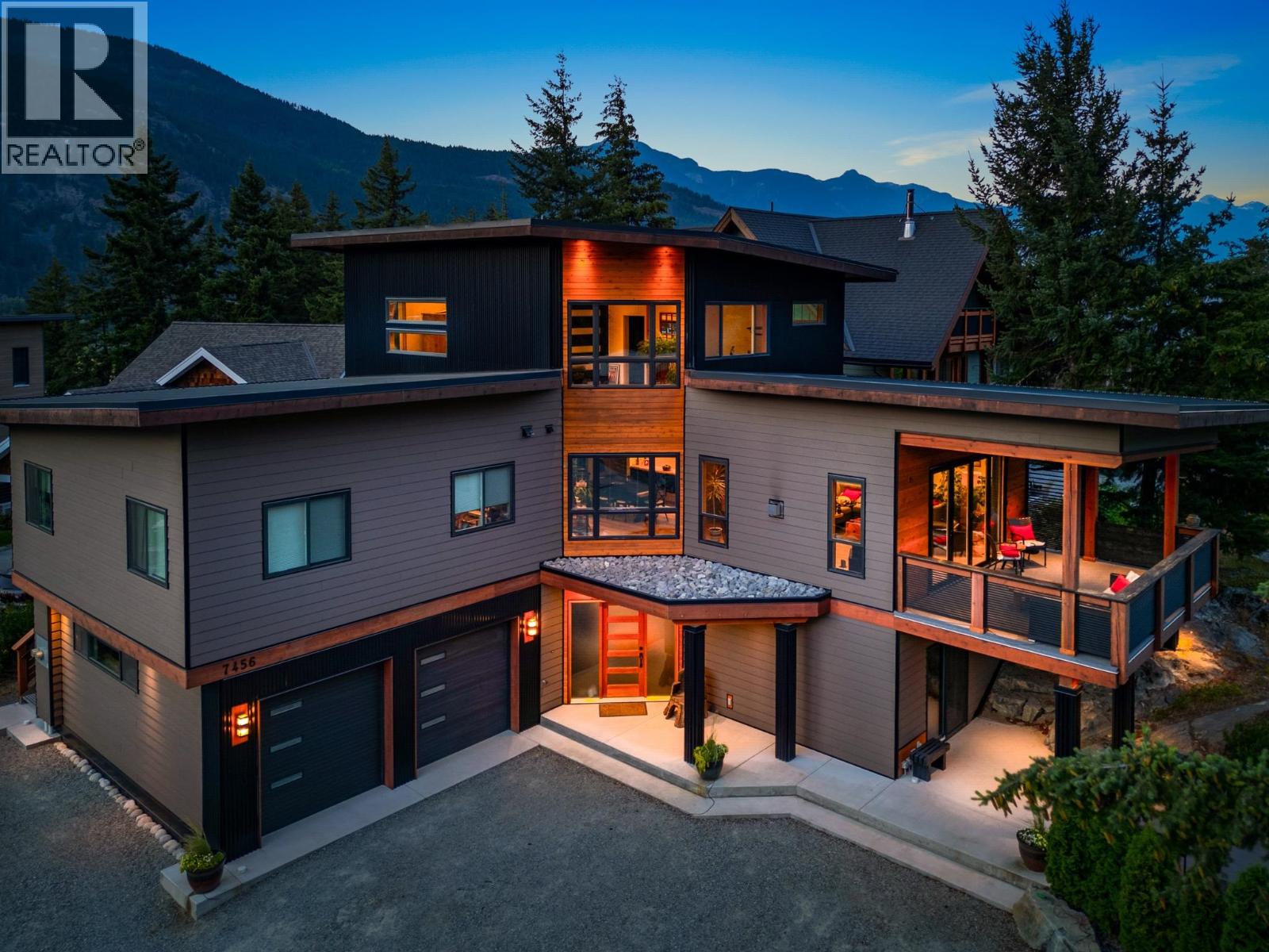 7456 Dogwood Street, Pemberton, British Columbia  V0N 0A7 - Photo 25 - R3124243