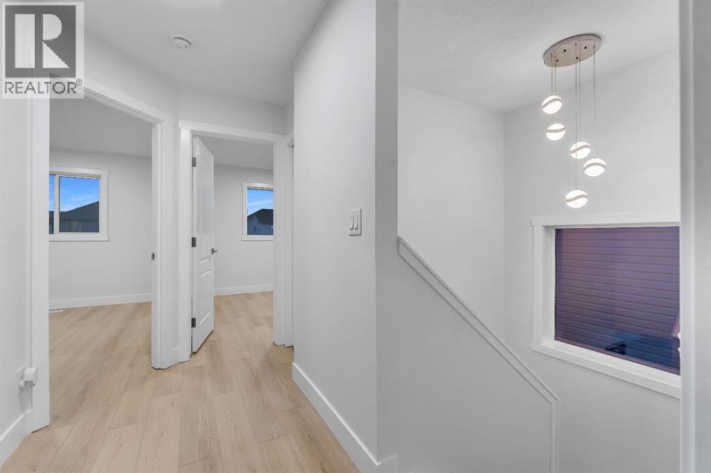 52 Saddlecreek Terrace, Calgary, Alberta  T3J 4A5 - Photo 9 - A2290888