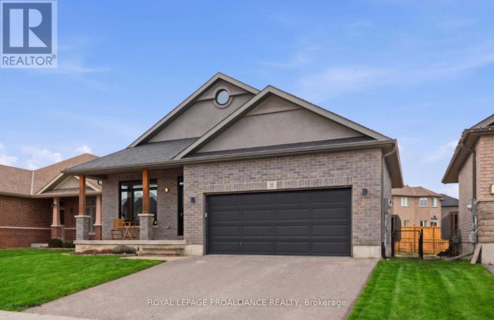 22 Kempton Avenue, Belleville, Ontario  K8N 0E9 - Photo 1 - X12928998