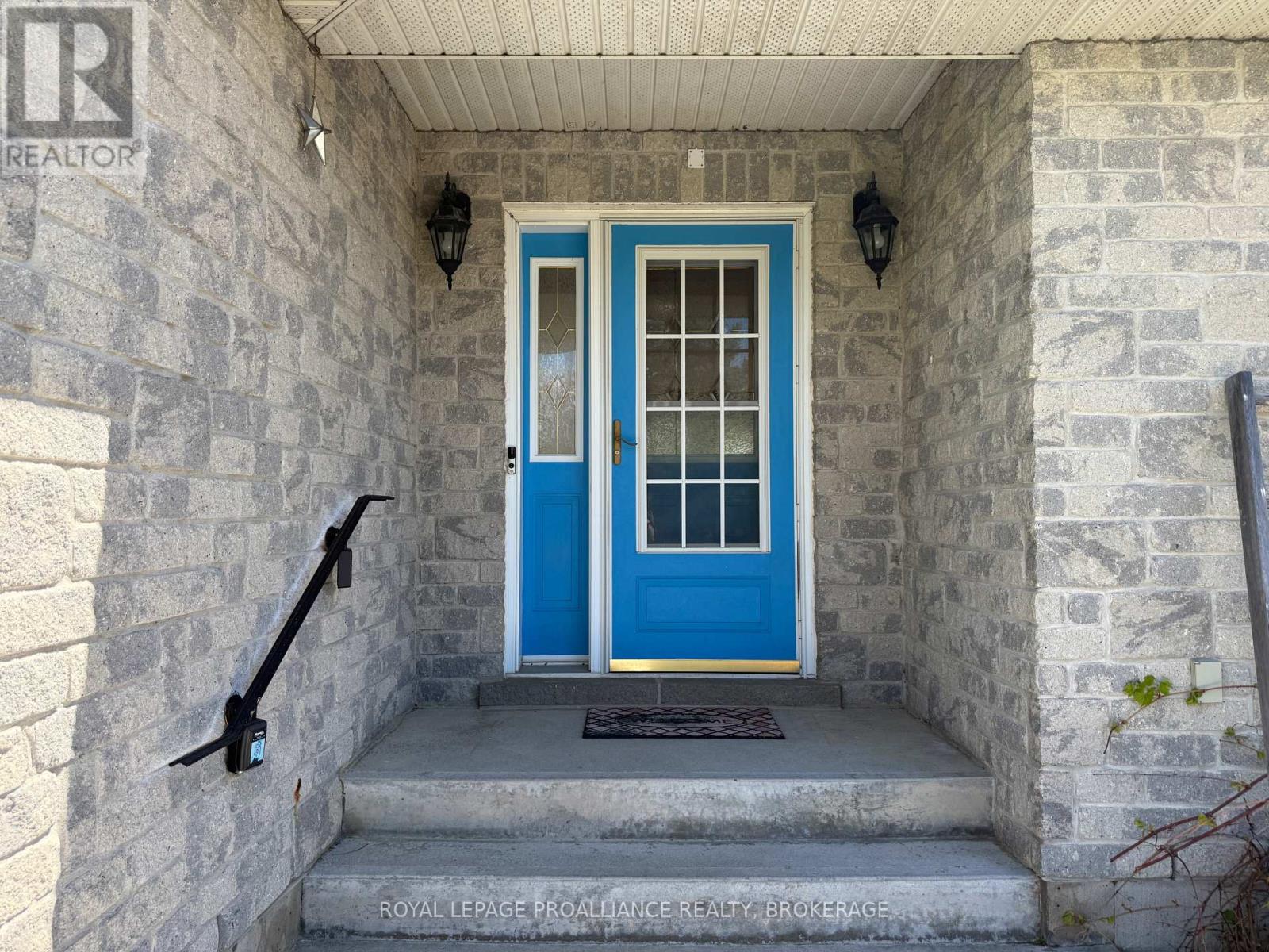 1360 Perradice Drive, Kingston, Ontario  K7L 5H6 - Photo 4 - X12914102