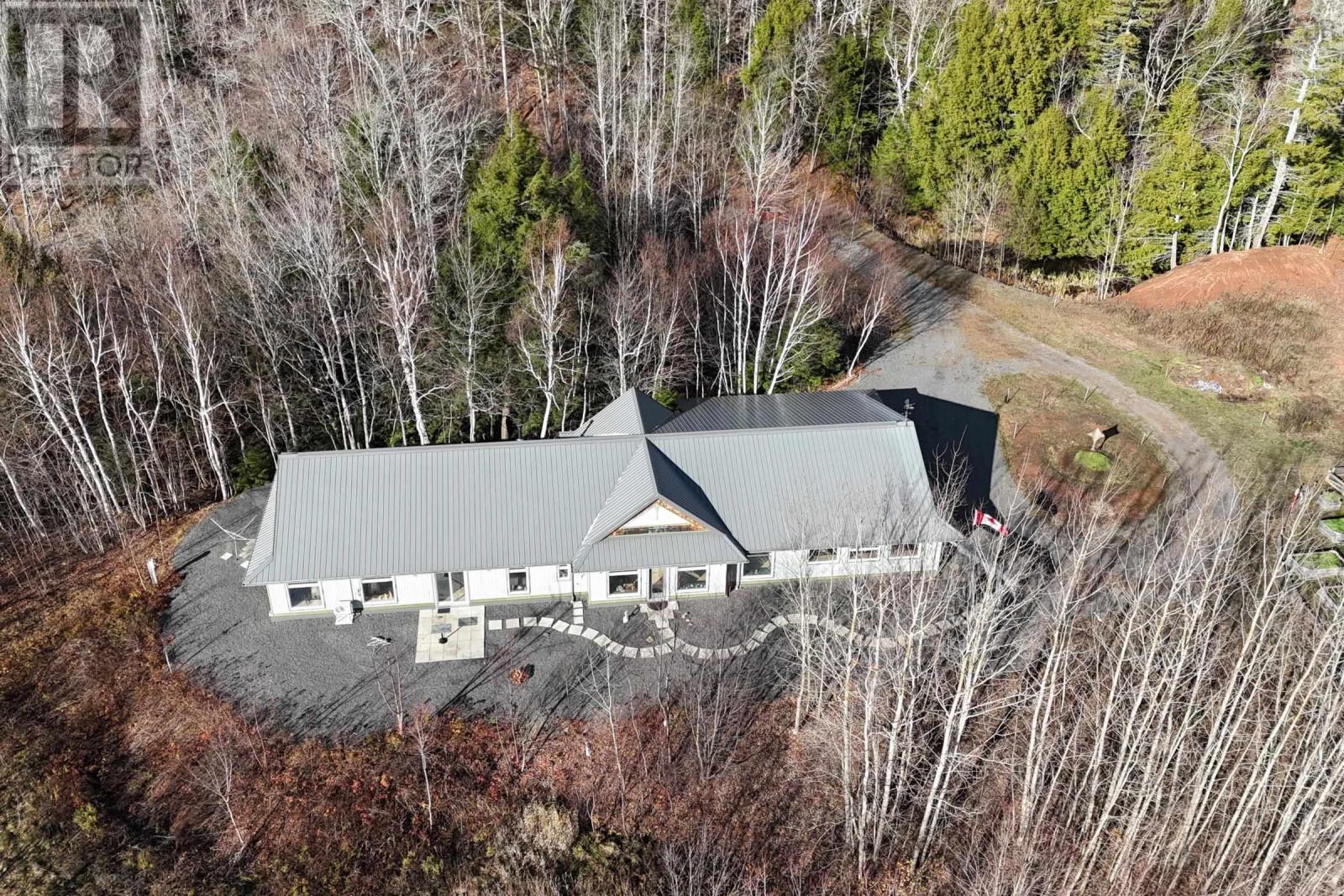 516 Burgess Mountain Road, Woodville, Nova Scotia  B0P 1G0 - Photo 2 - 202528486