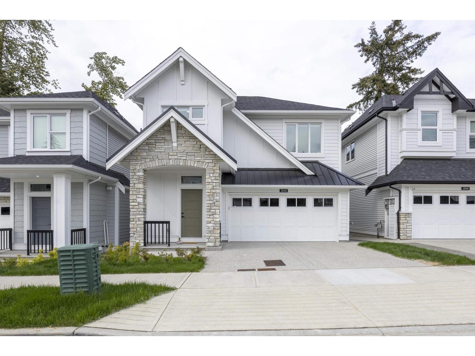 20343 76b Avenue, Langley, British Columbia  V2Y 3S9 - Photo 2 - R3124045
