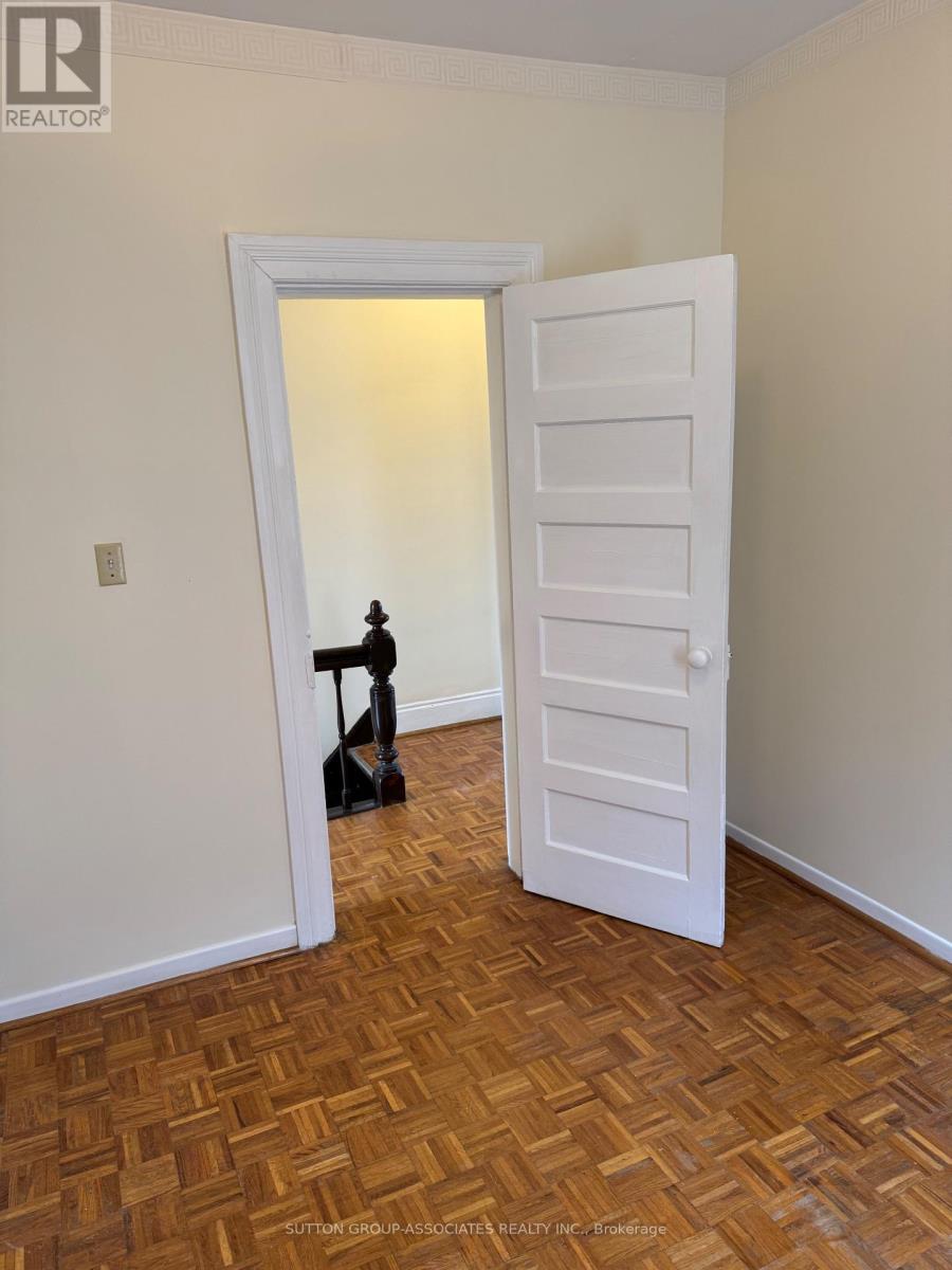 491 Roxton Road, Toronto, Ontario  M6G 3R5 - Photo 23 - C12945722