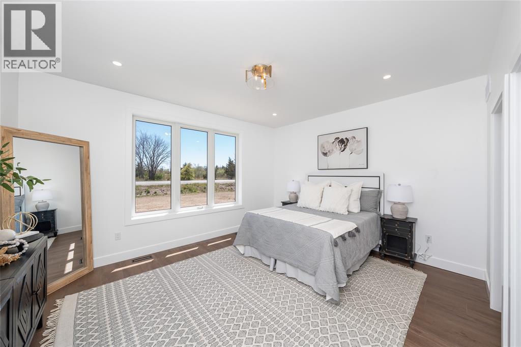 3503 Paul Crescent, Plympton-Wyoming photo 14