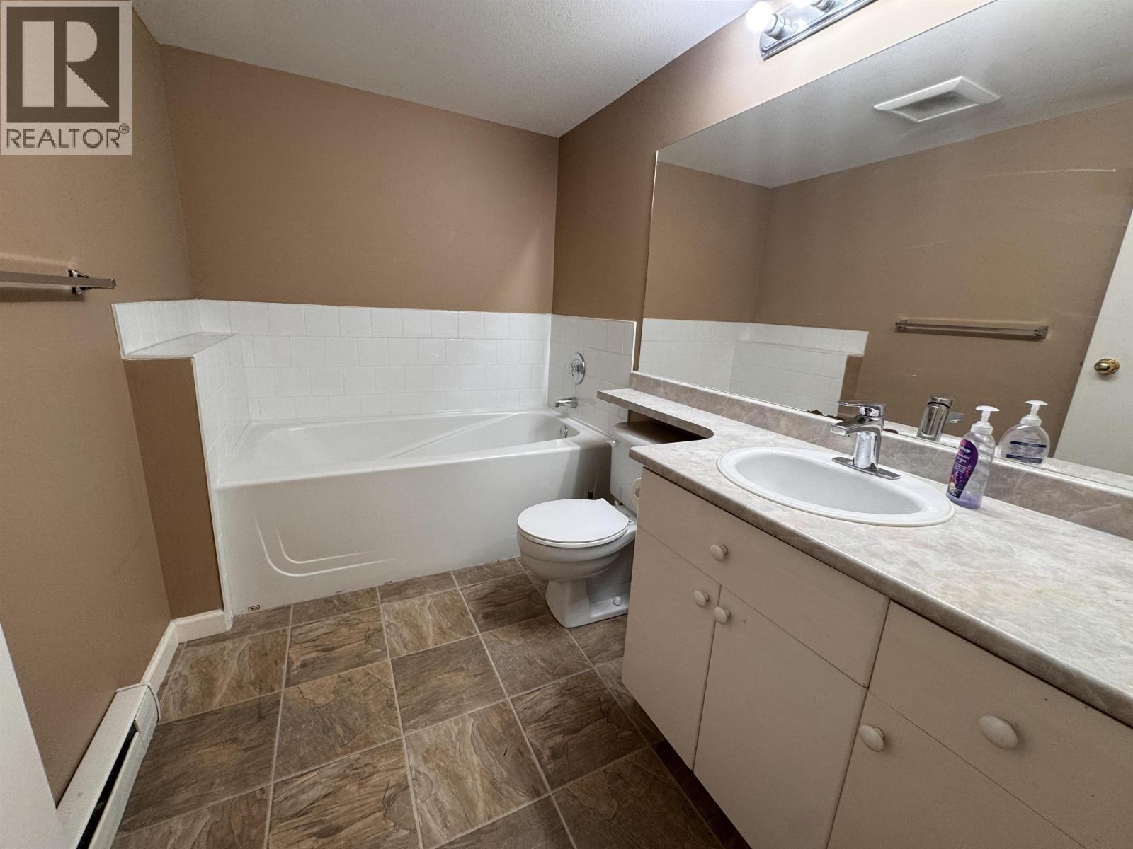 203 22351 St Anne Ave, Maple Ridge, British Columbia  V2X 2E7 - Photo 14 - R3113886