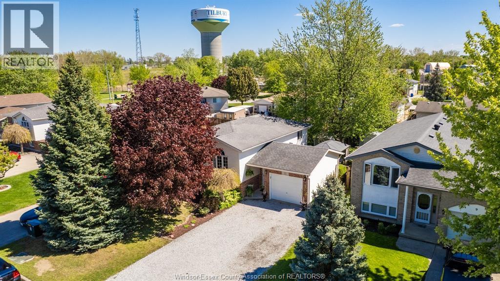 11 AZAR AVENUE, Tilbury, Ontario