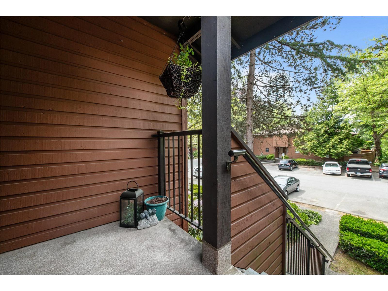 914 10620 150 Street, Surrey, British Columbia  V3R 7S1 - Photo 2 - R3124184