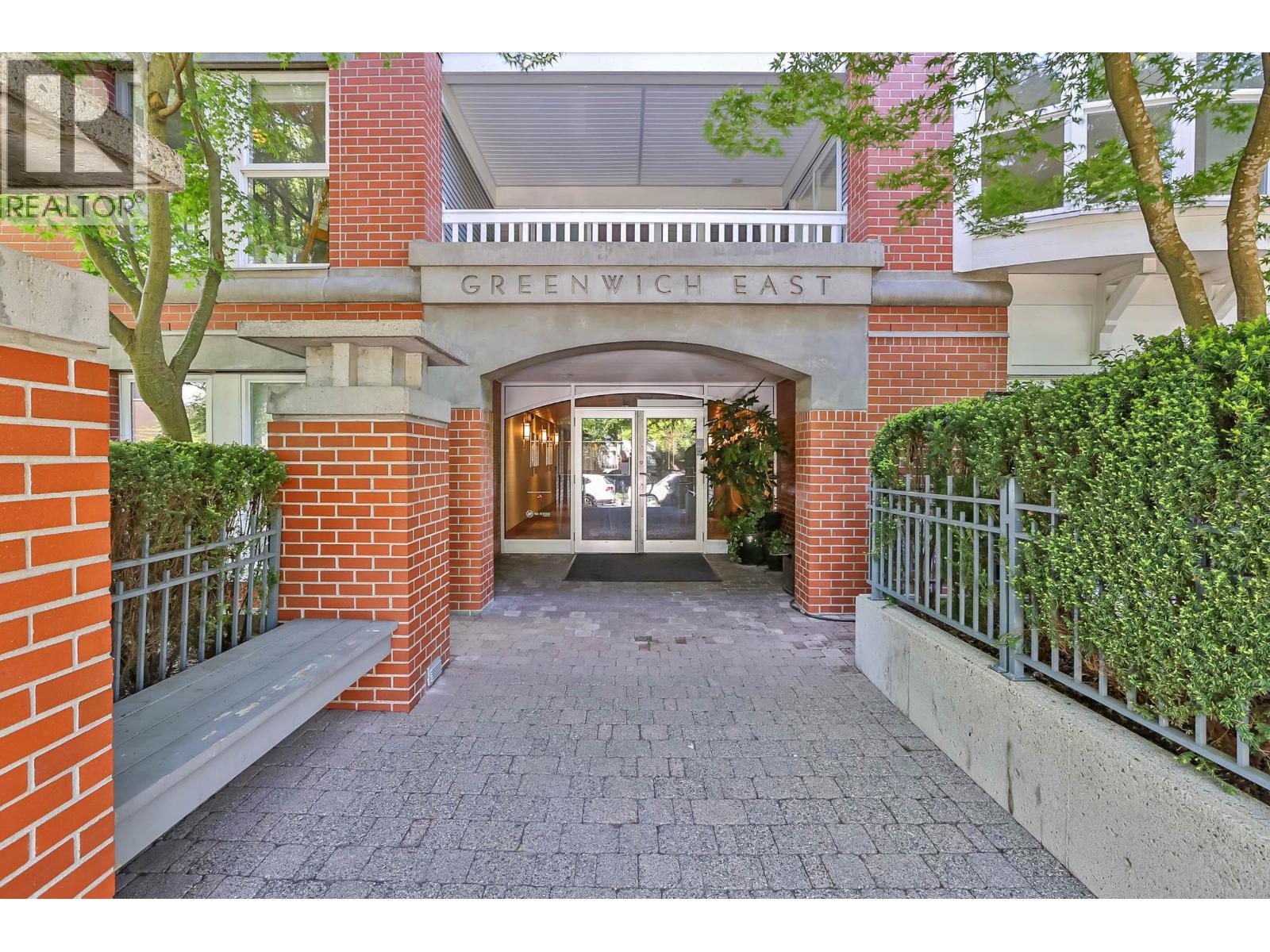 202 1858 W 5th Avenue, Vancouver, British Columbia  V6J 1P3 - Photo 2 - R3123980