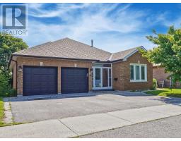 LOWER - 61 GARDEN STREET, Whitby, Ontario