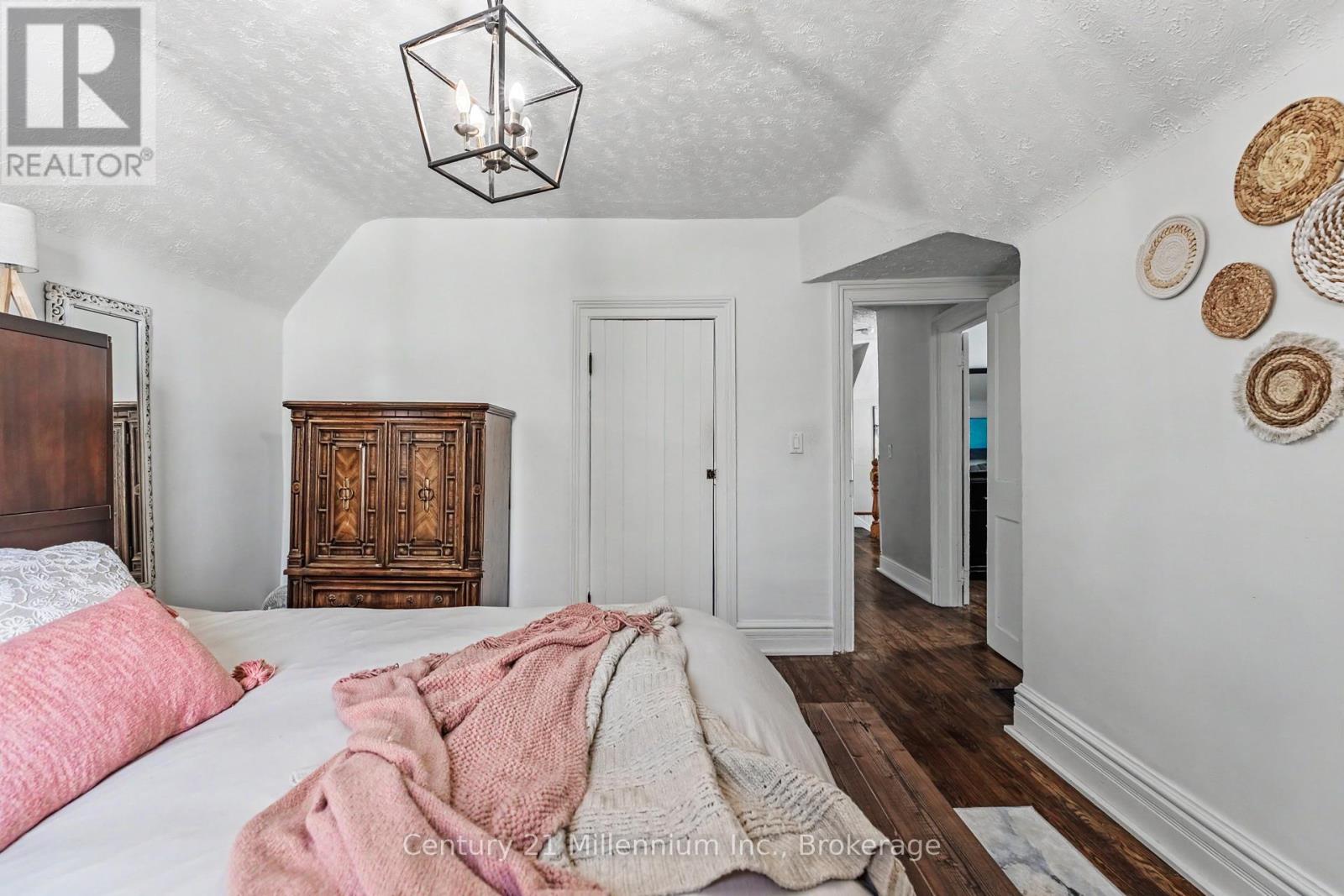 16 Peter Street, Grey Highlands, Ontario  N0C 1E0 - Photo 31 - X13134258