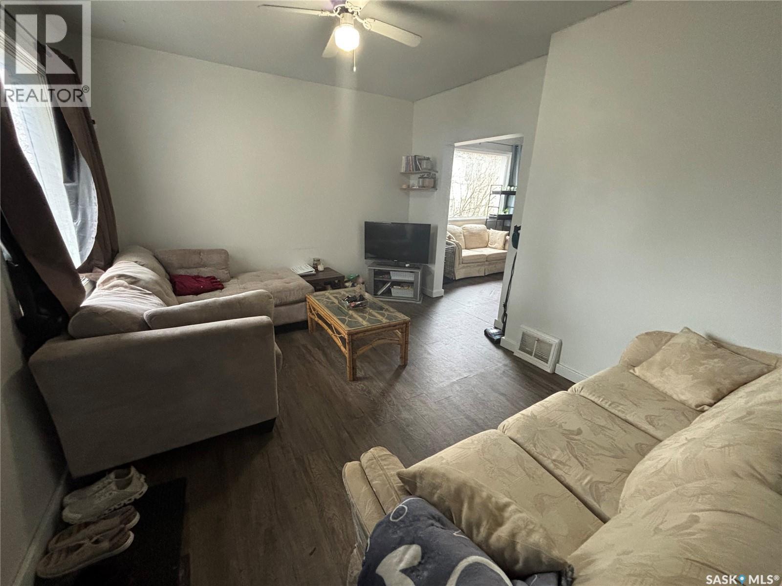 112 Stovel Avenue E, Melfort, Saskatchewan  S0E 1A0 - Photo 8 - SK036156