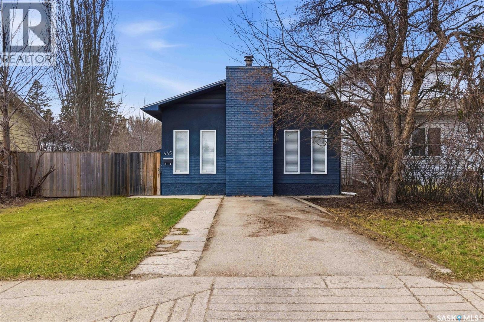 445 U Avenue S, Saskatoon, Saskatchewan  S7M 3B3 - Photo 1 - SK036066