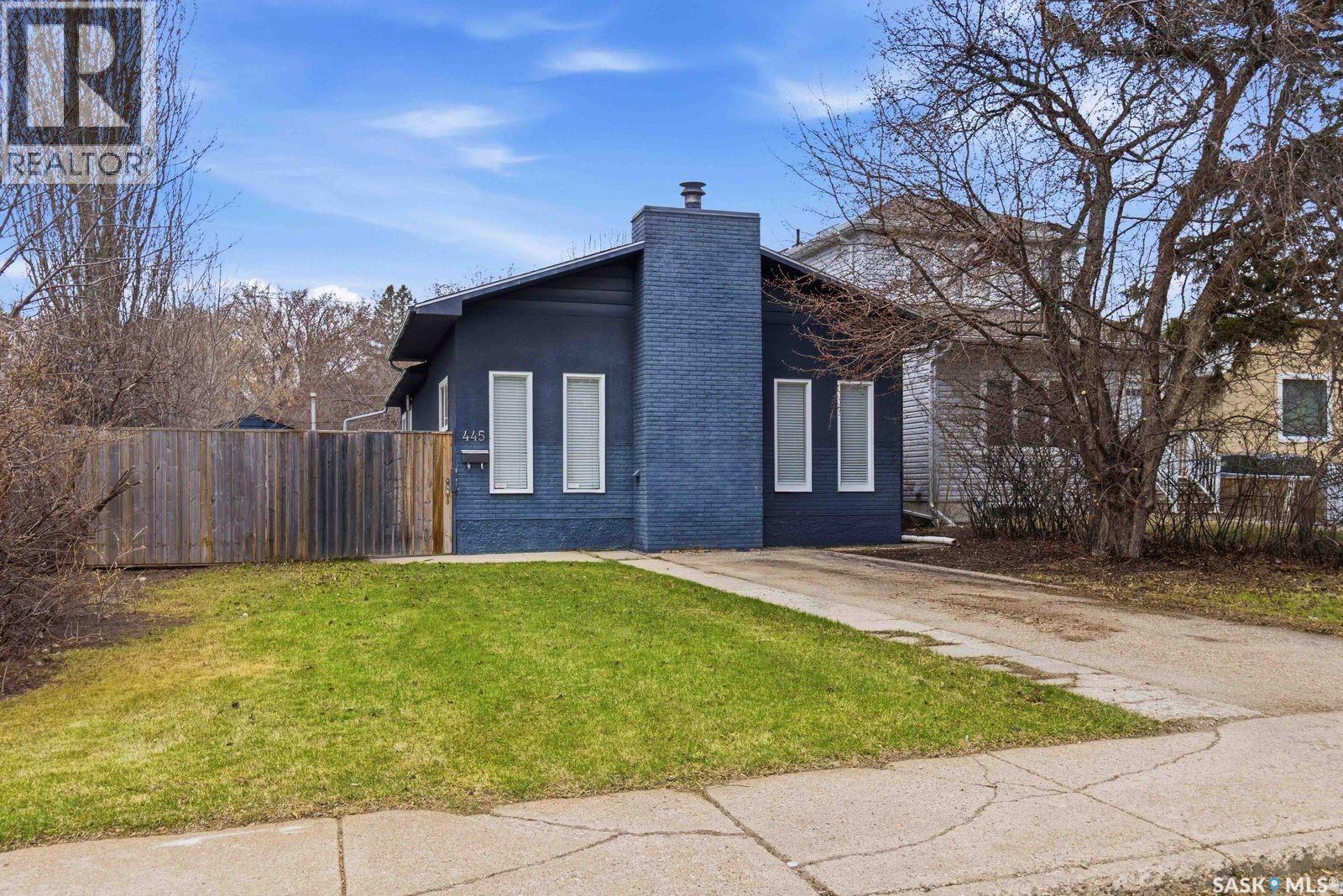 445 U Avenue S, Saskatoon, Saskatchewan  S7M 3B3 - Photo 2 - SK036066