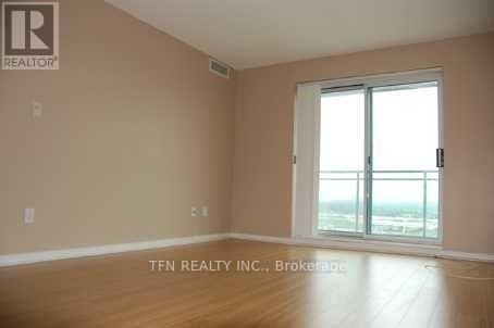 1201 - 39 Oneida Crescent, Richmond Hill, Ontario  L4B 4T9 - Photo 2 - N13135564