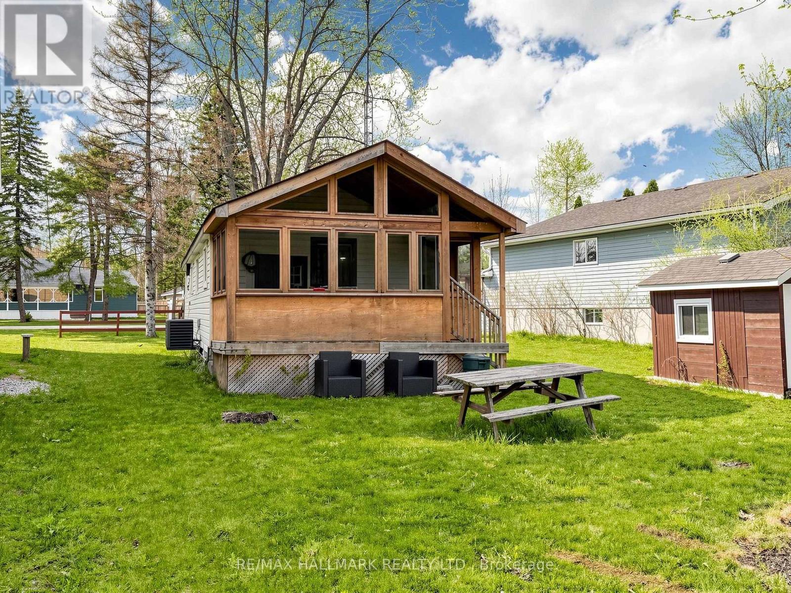 1053 Elm Road, Innisfil, Ontario  L0L 1C0 - Photo 11 - N13135640