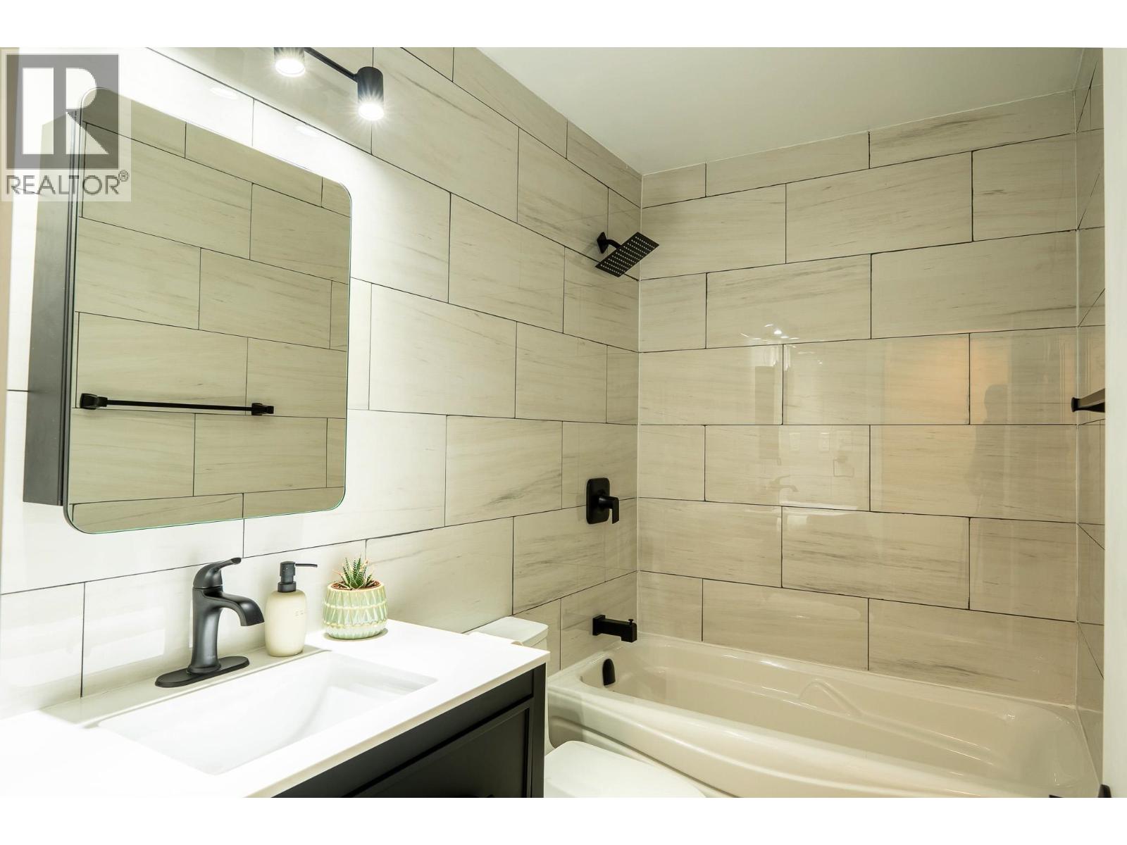 8835 103a Avenue, Fort St. John, British Columbia  V1J 6P1 - Photo 13 - R3124206