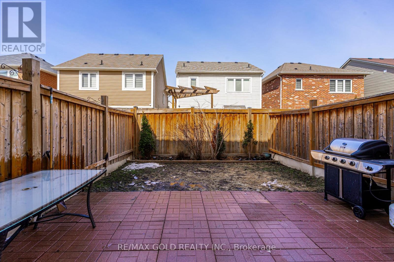 84 Vanhorne Close, Brampton, Ontario  L7A 0X9 - Photo 29 - W13135524