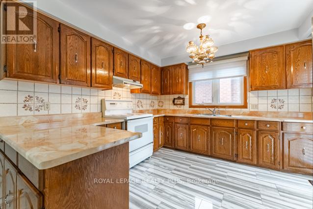 1400 Bough Beeches Boulevard, Mississauga, Ontario  L4W 3B5 - Photo 15 - W13135620