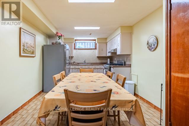 1400 Bough Beeches Boulevard, Mississauga, Ontario  L4W 3B5 - Photo 32 - W13135620