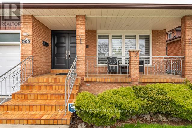 1400 Bough Beeches Boulevard, Mississauga, Ontario  L4W 3B5 - Photo 4 - W13135620