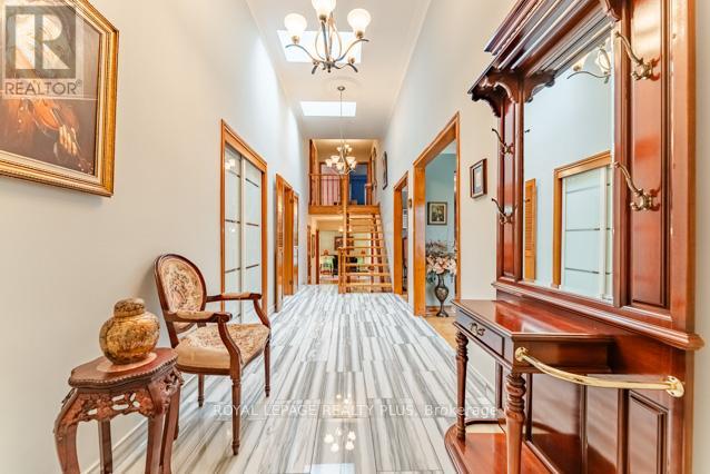 1400 Bough Beeches Boulevard, Mississauga, Ontario  L4W 3B5 - Photo 6 - W13135620