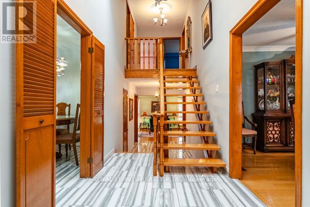 1400 Bough Beeches Boulevard, Mississauga, Ontario  L4W 3B5 - Photo 7 - W13135620