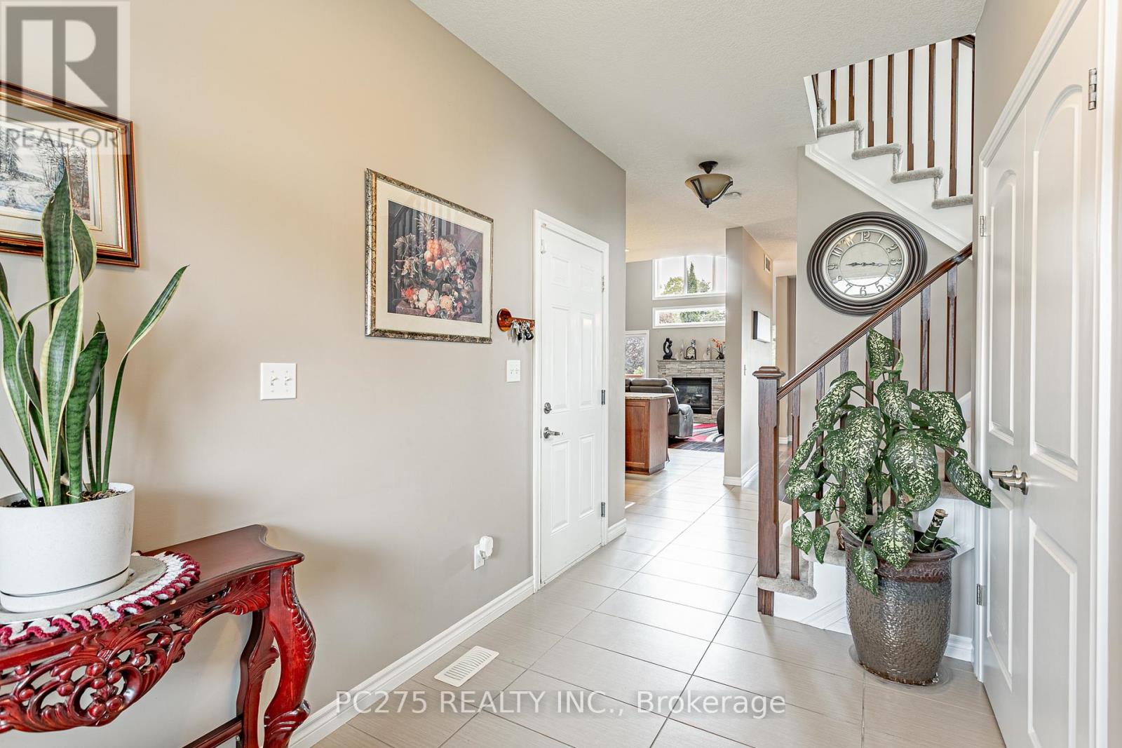 832 Normandy Drive, Woodstock, Ontario L4T 0E6 - Photo 5 - X13135822