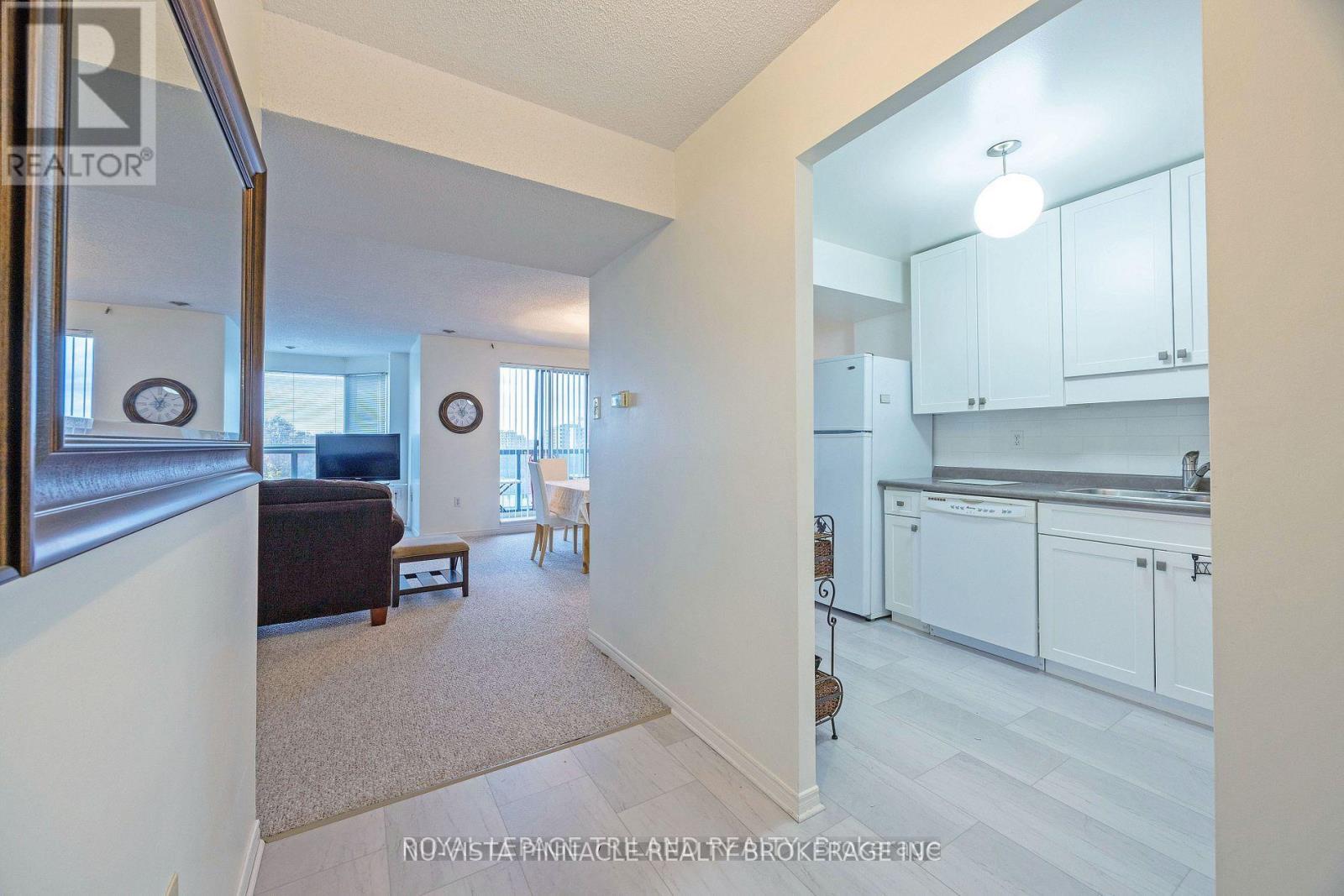 408 - 30 Chapman Court, London North, Ontario  N6G 4Y4 - Photo 6 - X13135872