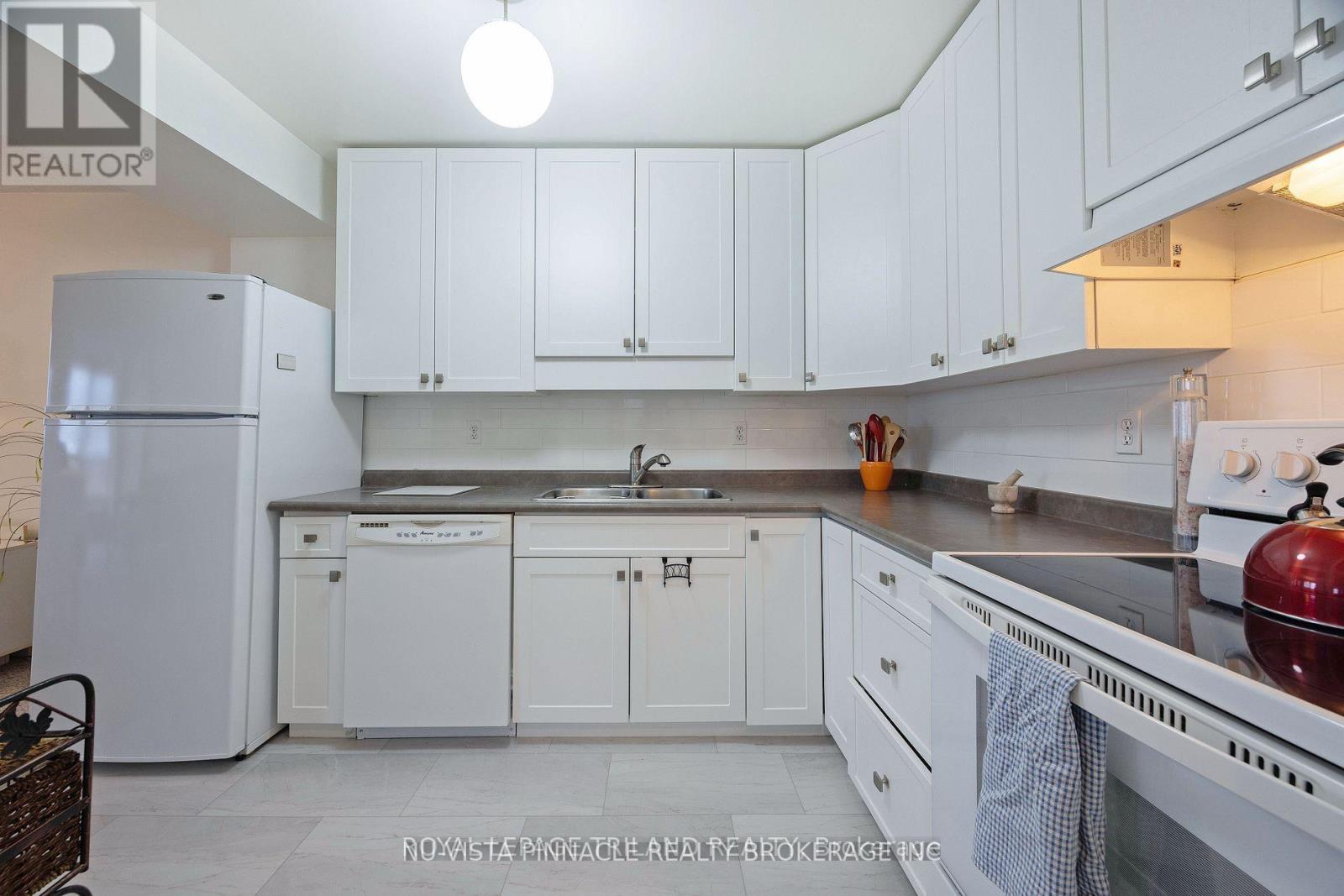 408 - 30 Chapman Court, London North, Ontario  N6G 4Y4 - Photo 7 - X13135872