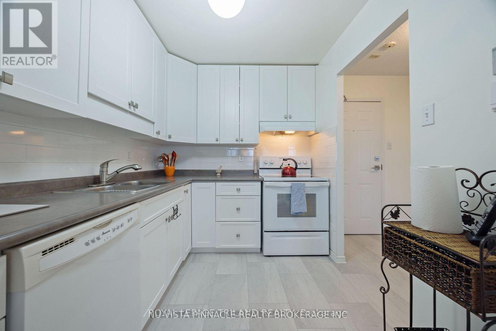 408 - 30 Chapman Court, London North, Ontario  N6G 4Y4 - Photo 8 - X13135872