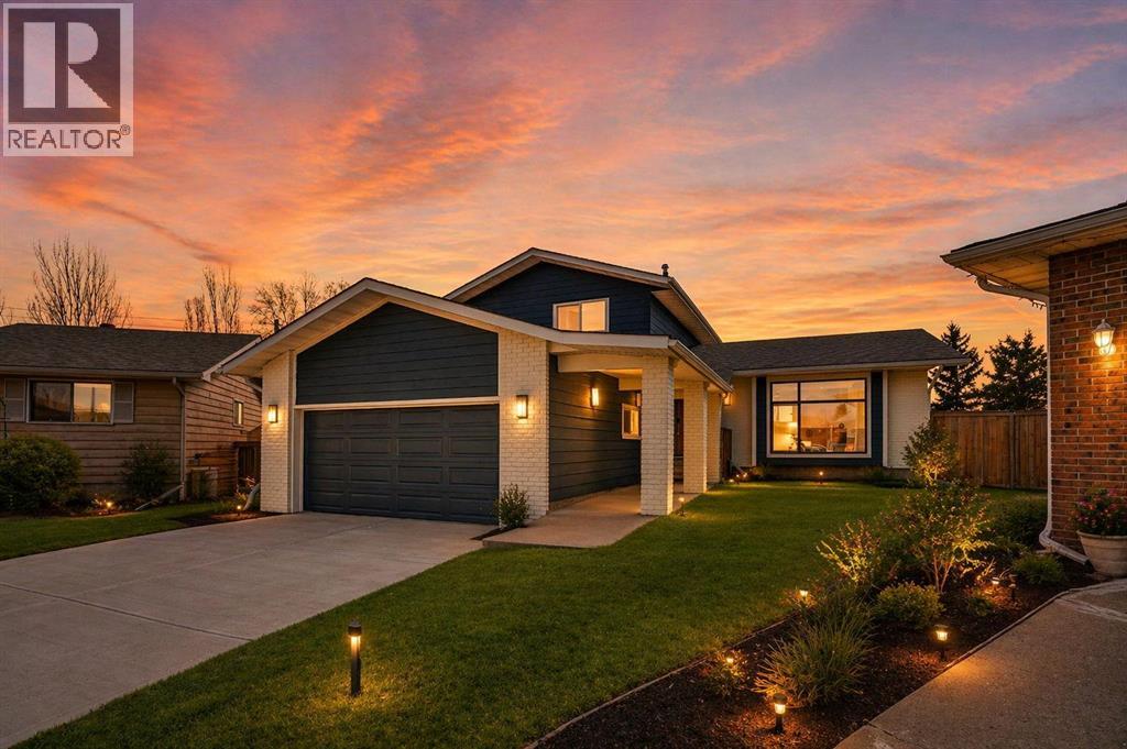248 Madeira Place Ne, Calgary, Alberta  T2A 5T1 - Photo 1 - A2297905