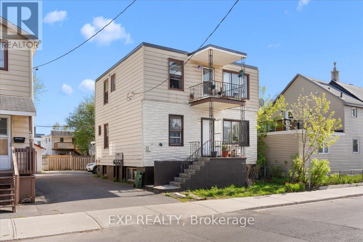 208 Montfort Street, Ottawa, Ontario  K1L 5P4 - Photo 2 - X13135748