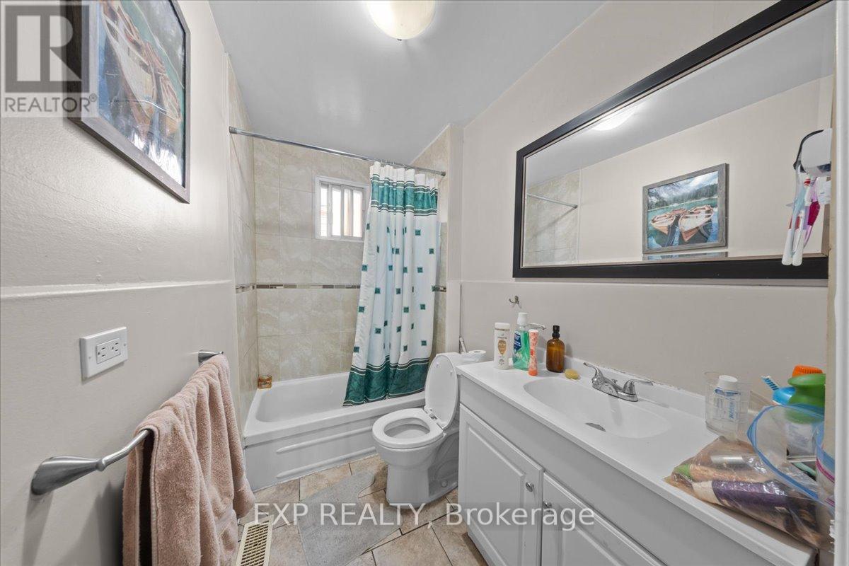 208 Montfort Street, Ottawa, Ontario  K1L 5P4 - Photo 27 - X13135748