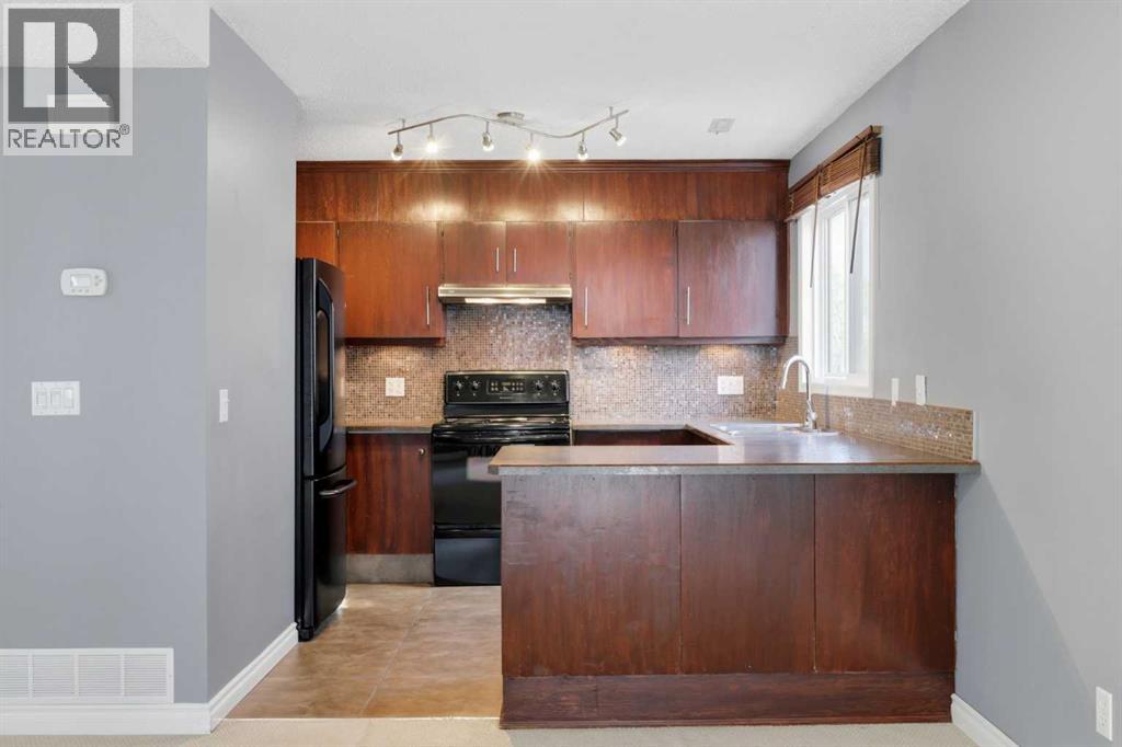 63, 3015 51 Street SW, Calgary, Alberta  T3E 6N5 - Photo 7 - A2311537