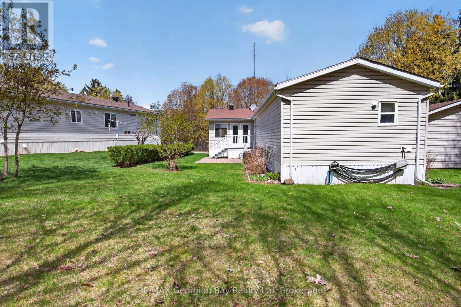 43 Highland Ave - 5411 Elliott Side Road, Tay, Ontario  L4R 4K3 - Photo 20 - S12940546