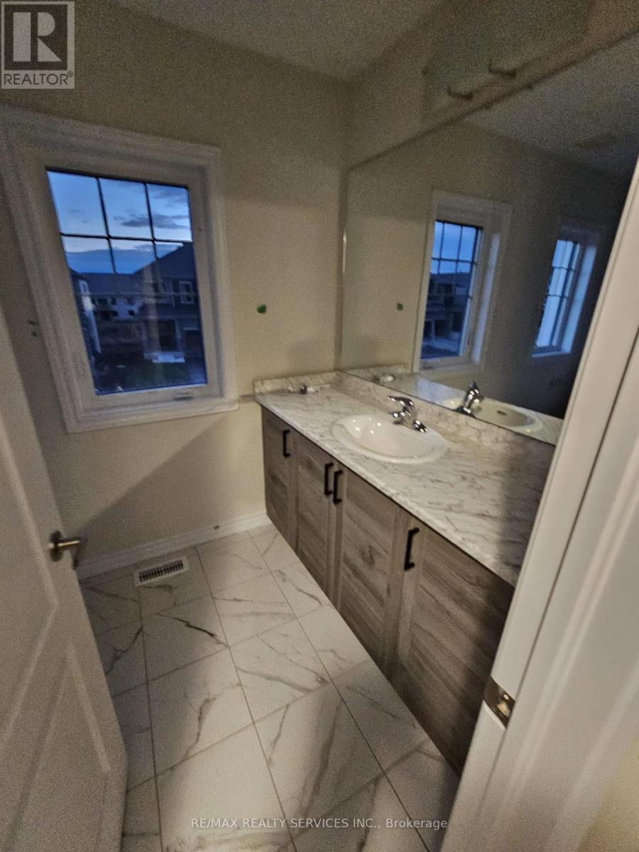 72 Concord Drive, Thorold, Ontario  L2V 0K8 - Photo 8 - X13135526