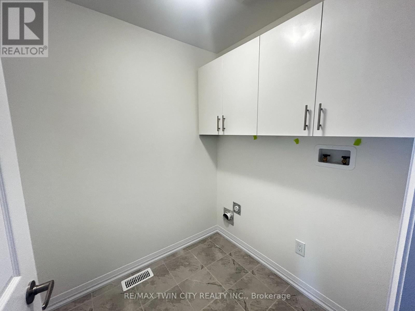395 Starlight Avenue, Woolwich, Ontario  N0B 1M0 - Photo 13 - X13135624