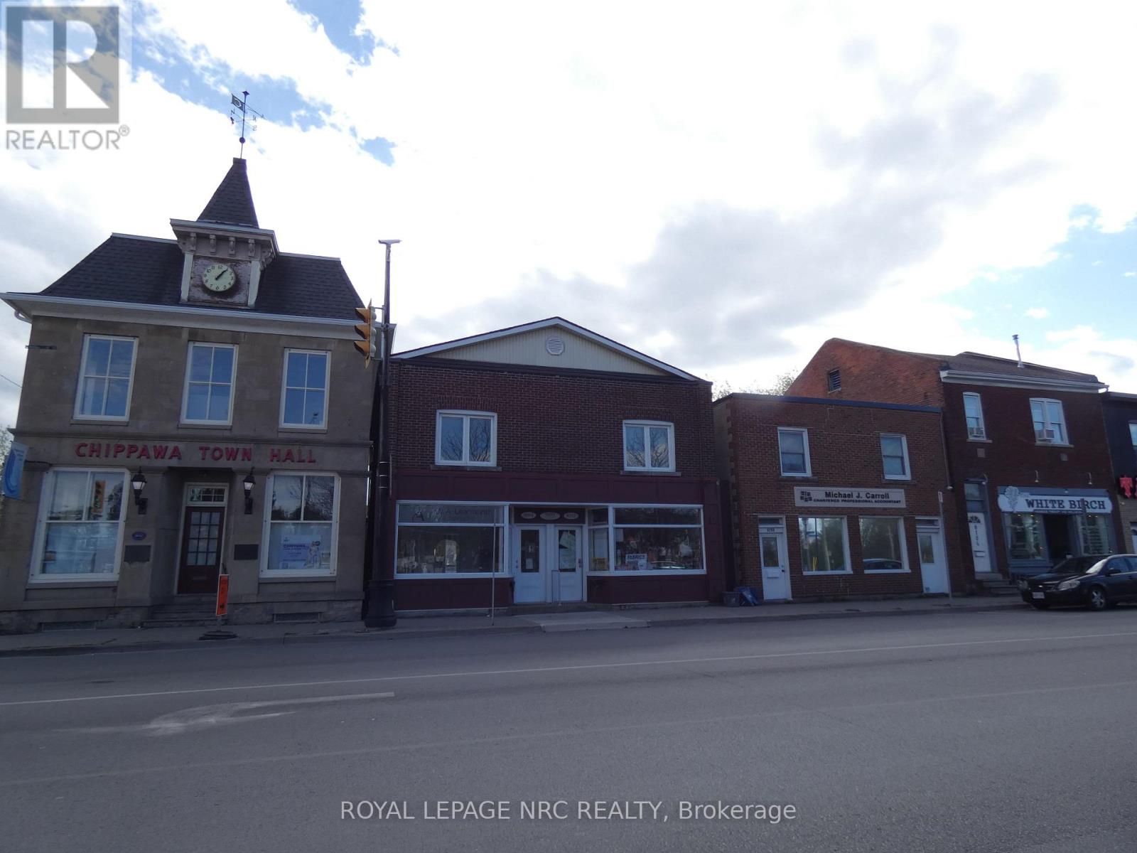 8190-94 Cummington Square W, Niagara Falls, Ontario  L2G 6V9 - Photo 2 - X13135878