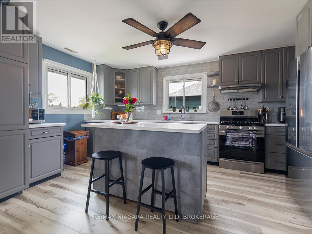 64 Christmas Street, Port Colborne, Ontario  L3K 1M5 - Photo 5 - X13136000