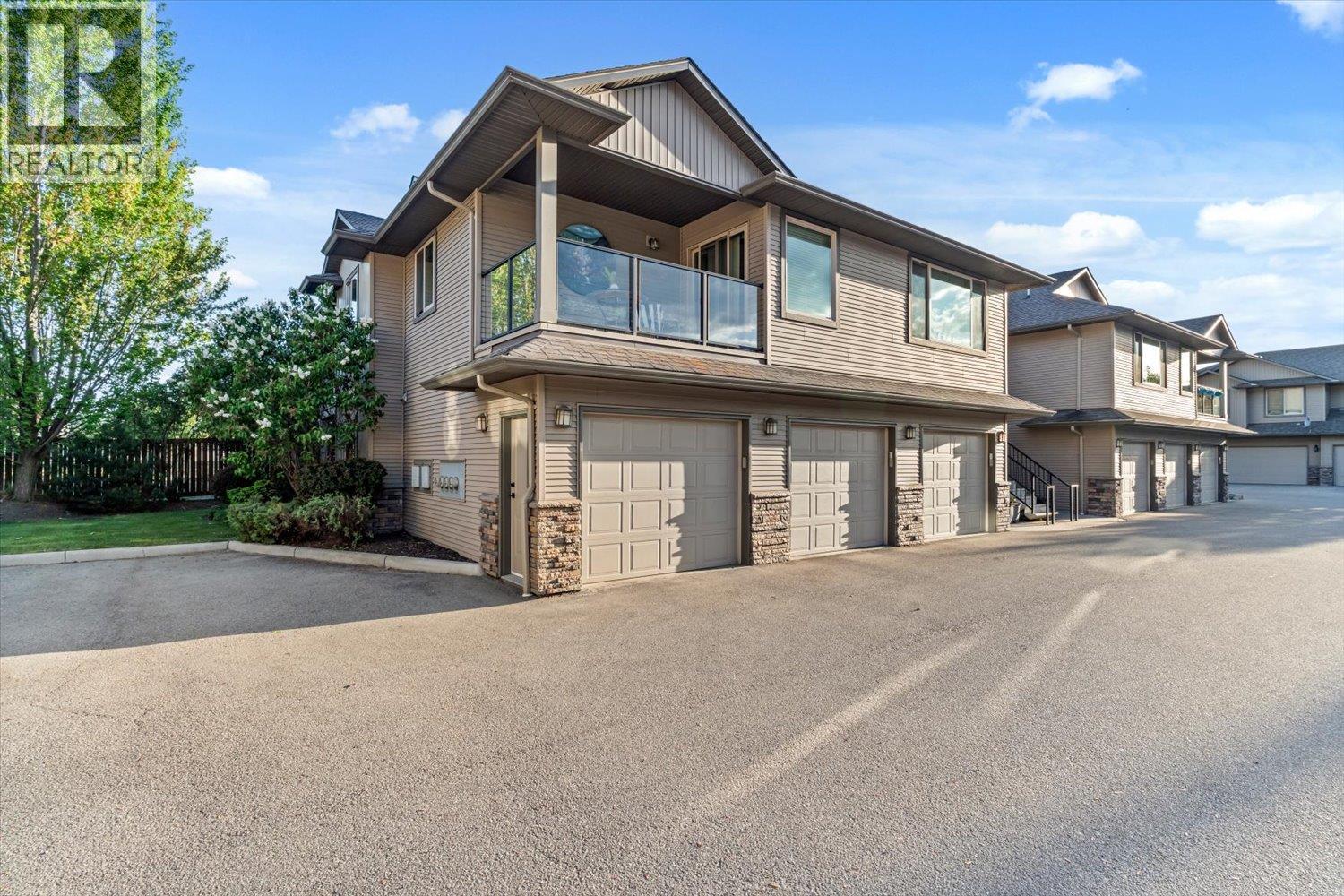 3350 Woodsdale Road Unit# 205, Lake Country, British Columbia  V4V 2R7 - Photo 1 - 10387756