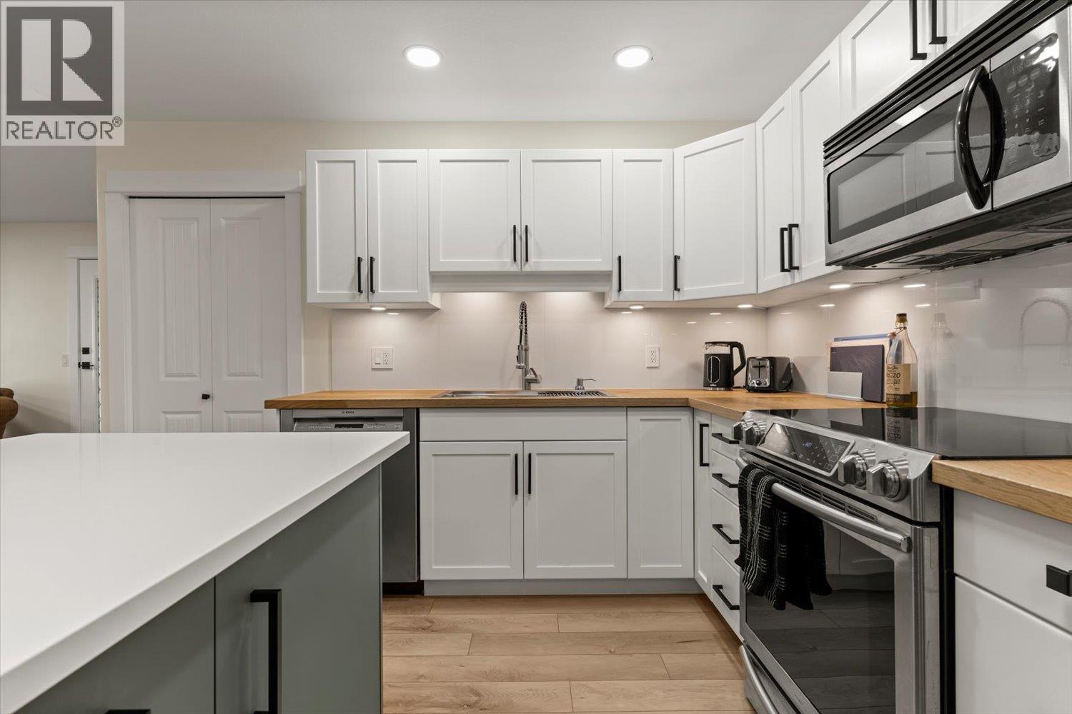 3350 Woodsdale Road Unit# 205, Lake Country, British Columbia  V4V 2R7 - Photo 11 - 10387756