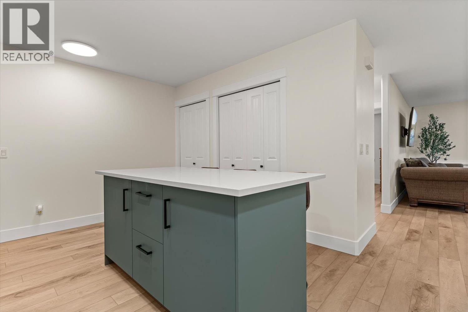 3350 Woodsdale Road Unit# 205, Lake Country, British Columbia  V4V 2R7 - Photo 14 - 10387756