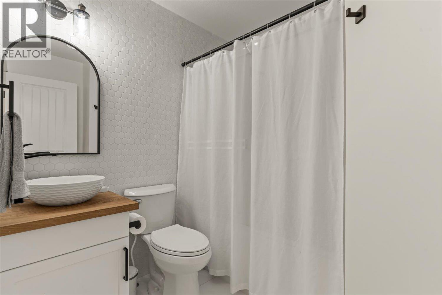 3350 Woodsdale Road Unit# 205, Lake Country, British Columbia  V4V 2R7 - Photo 22 - 10387756