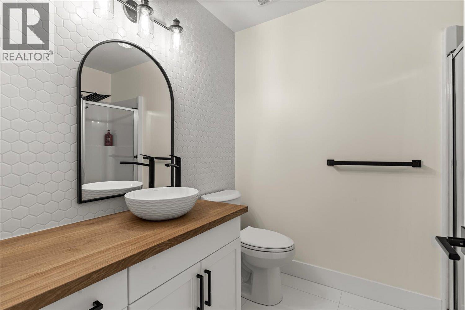 3350 Woodsdale Road Unit# 205, Lake Country, British Columbia  V4V 2R7 - Photo 24 - 10387756
