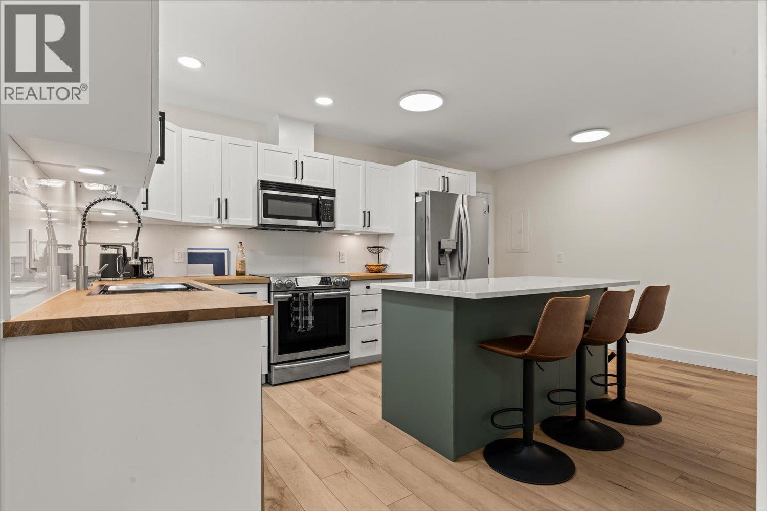 3350 Woodsdale Road Unit# 205, Lake Country, British Columbia  V4V 2R7 - Photo 7 - 10387756