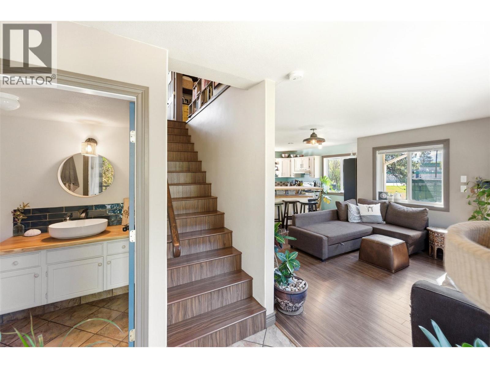 1032 Cedar Street Unit# 7, Okanagan Falls, British Columbia  V0H 1R4 - Photo 6 - 10385889